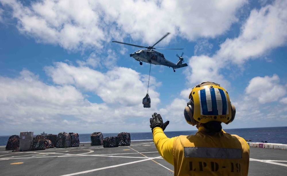 BAT ARG/26 MEU Replenishment At Sea