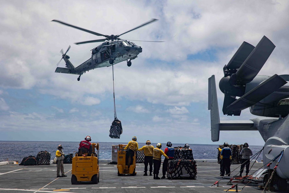 BAT ARG/26 MEU Replenishment At Sea