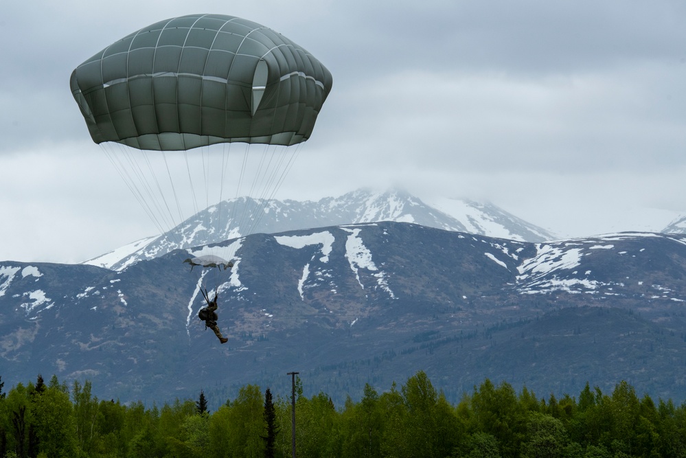 1-509th and 3-509th Infantry Regiments jump together celebrating Geronimo unit lineage