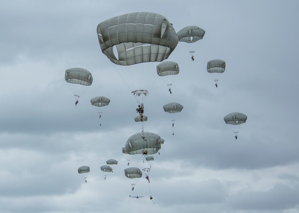 1-509th and 3-509th Infantry Regiments jump together celebrating Geronimo unit lineage