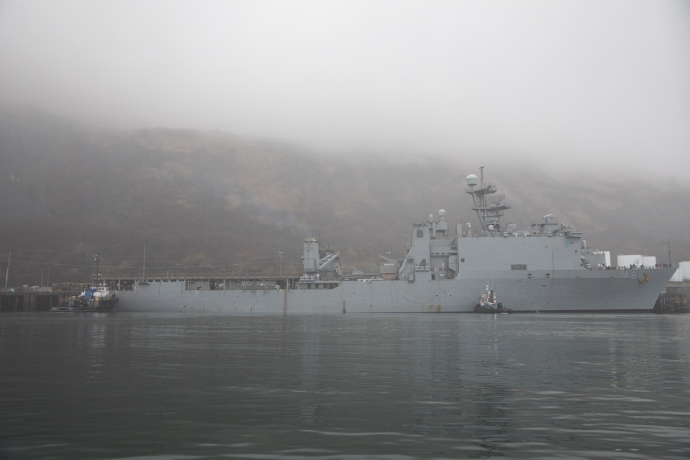 USS Harpers Ferry (LSD 49) pulls into port in Kodiak, Alaska