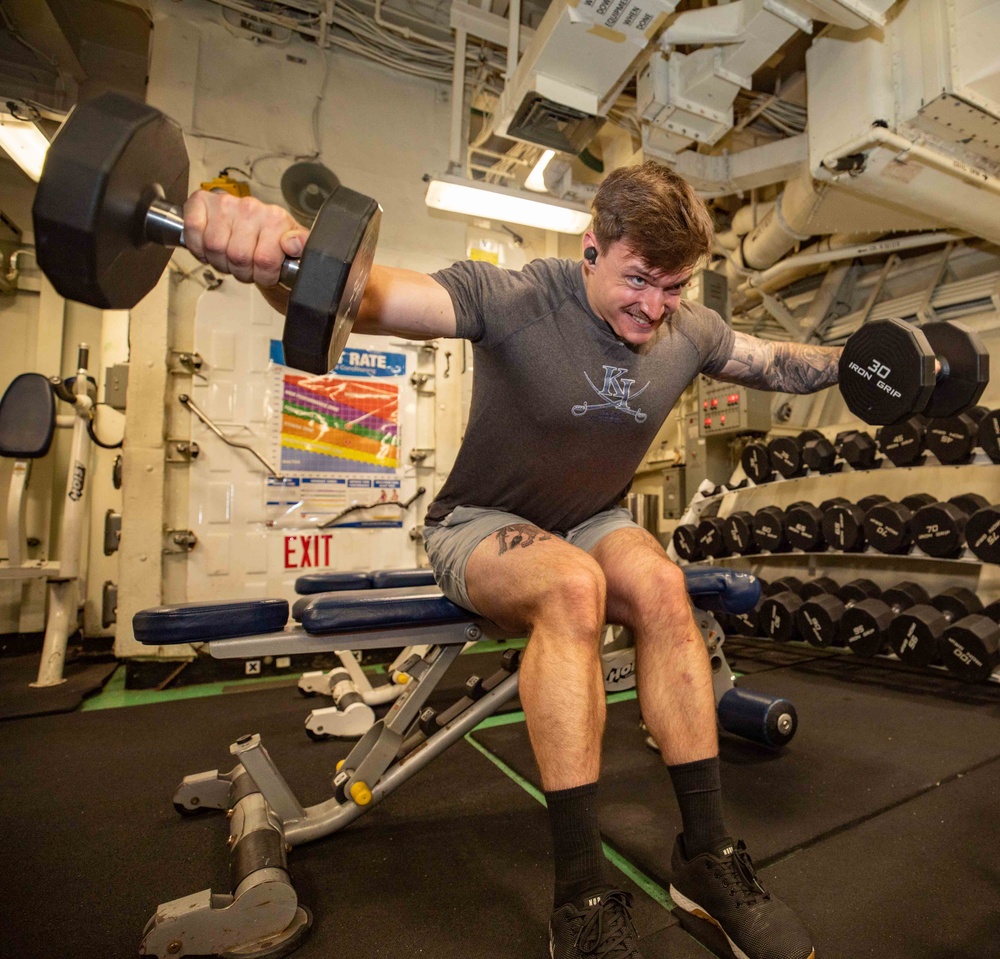 Fire Controlman (Aegis) 2nd Class Griffin Stone Lifts Weights