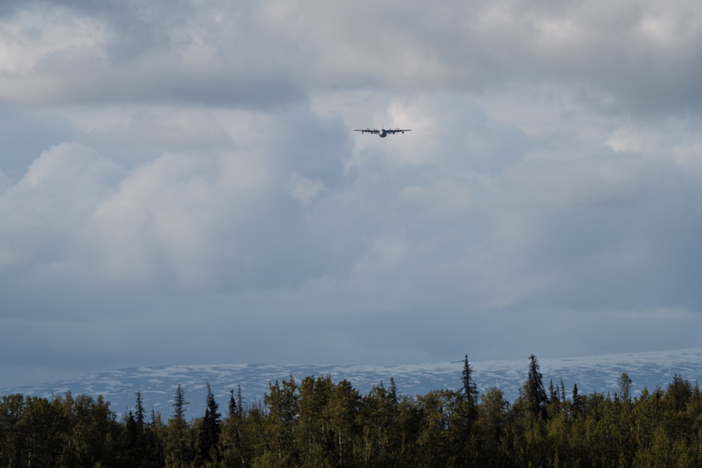 Kodiak Mace 23: VMGR squadrons conduct joint operations with 11th Airborne Division