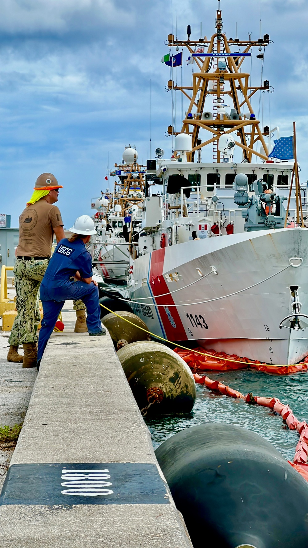 Joint team refloat and relocate aids to navigation in inner Apra Harbor