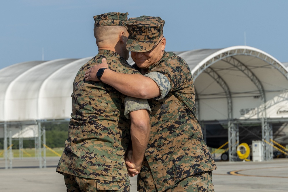 H&amp;HS Change of Command Ceremony
