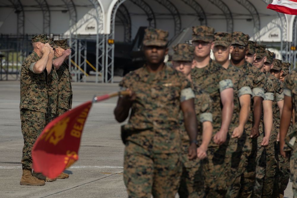 H&amp;HS Change of Command Ceremony