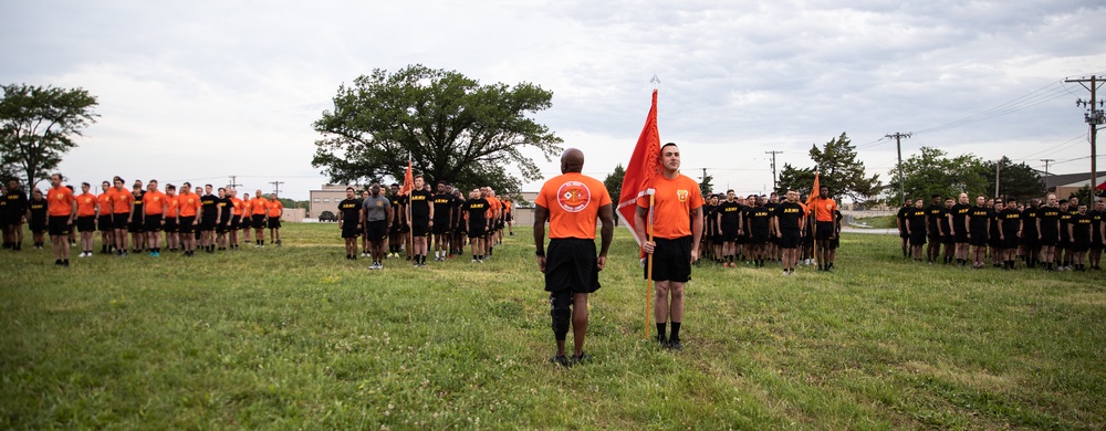 Signal Corps 25th Regimental CSM Visits Fort Riley