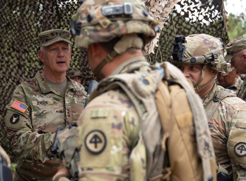 Army Guard Director visits 44th IBCT