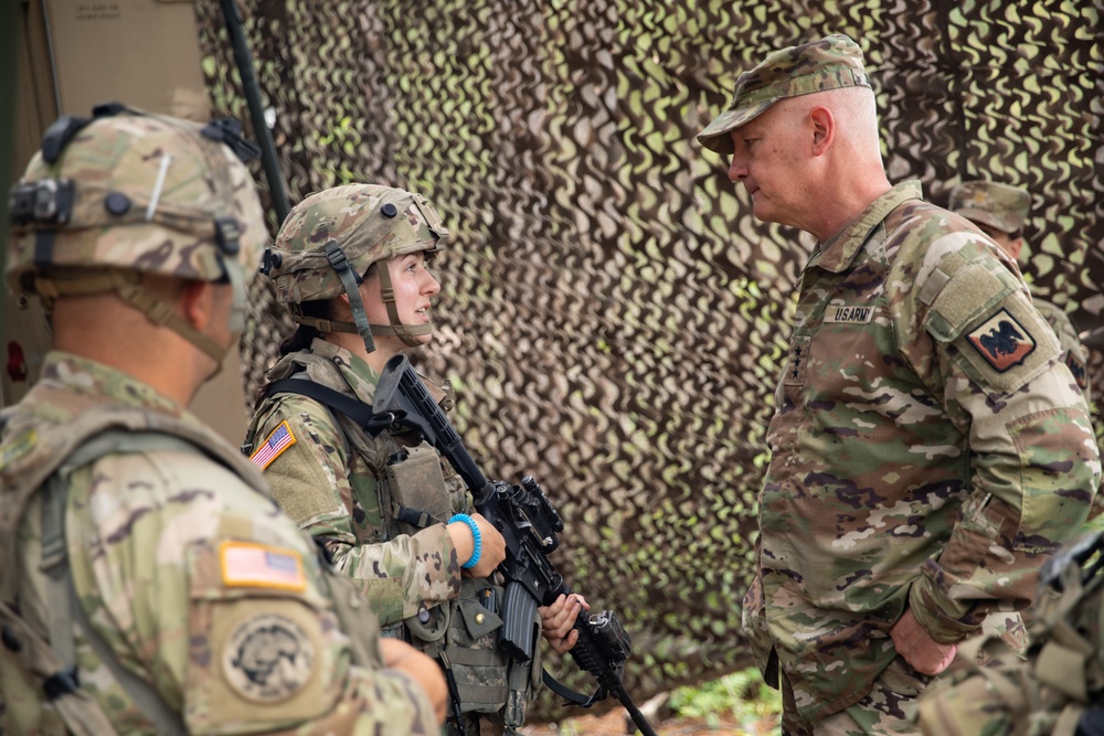 Army Guard Director visits 44th IBCT