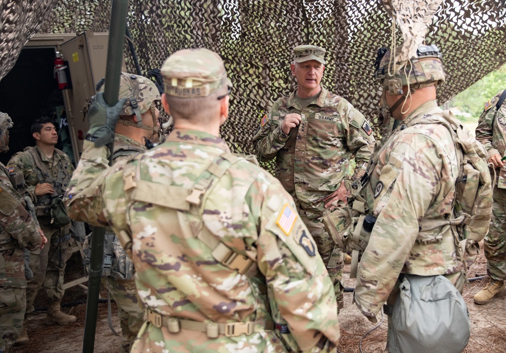 Army Guard Director visits 44th IBCT