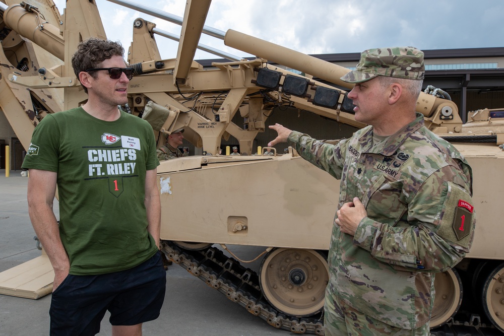 Kansas City Chiefs Staff Visit the Big Red One