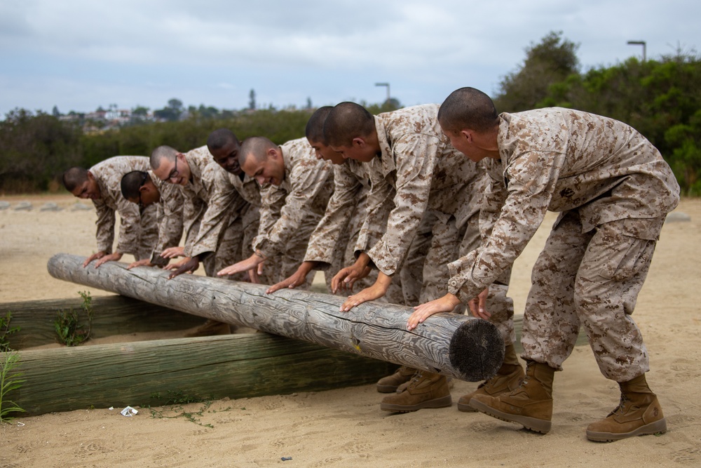 MCRD San Diego Mike Company Log Drills