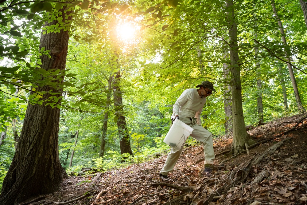 Clean the Bay Event at Arlington National Cemetery