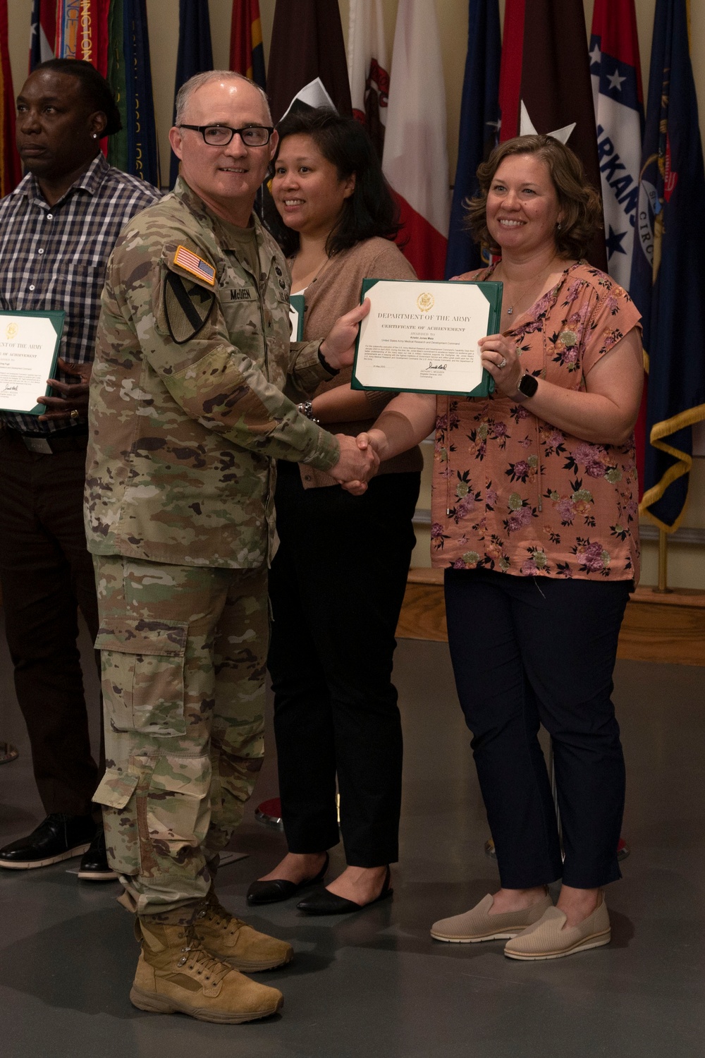 Medical research and development commanding general recognizes, awards USAMMDA team members