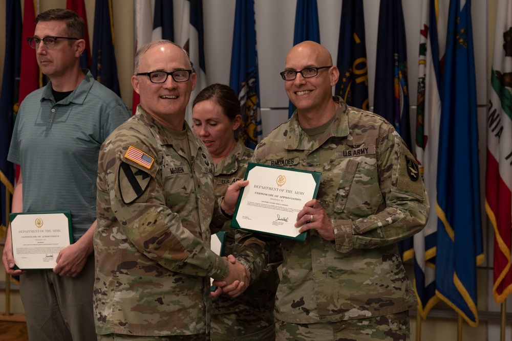 Medical research and development commanding general recognizes, awards USAMMDA team members