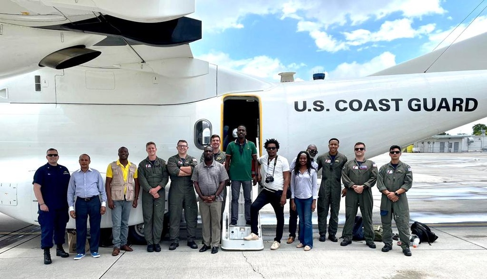 Departments of State, Homeland Security host Haitian journalists in Florida to report on maritime migration