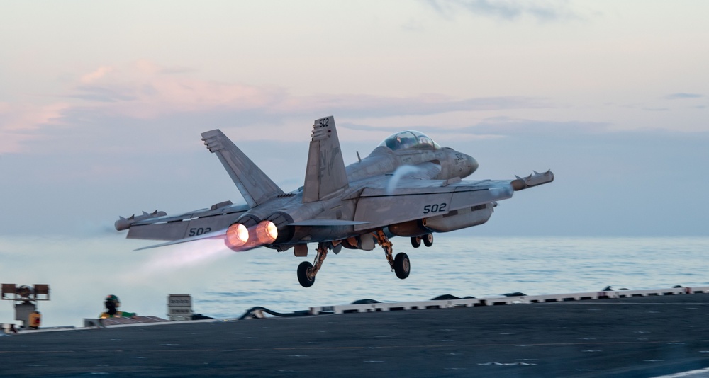 USS Ronald Reagan (CVN 76) conducts flight operations