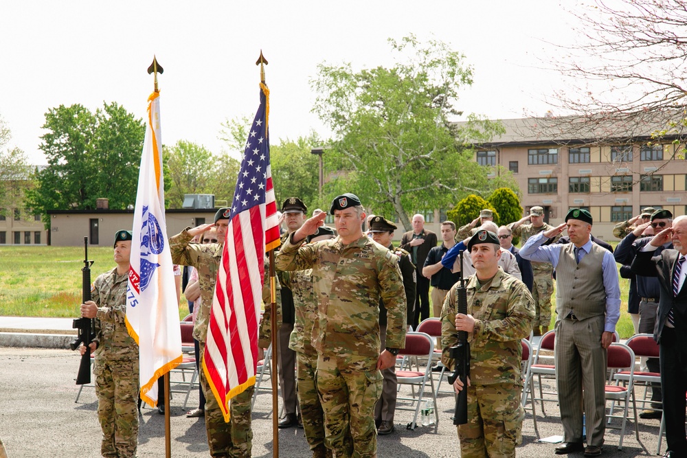 Members of the C Company 1/20th SFG(A) post the Colors.