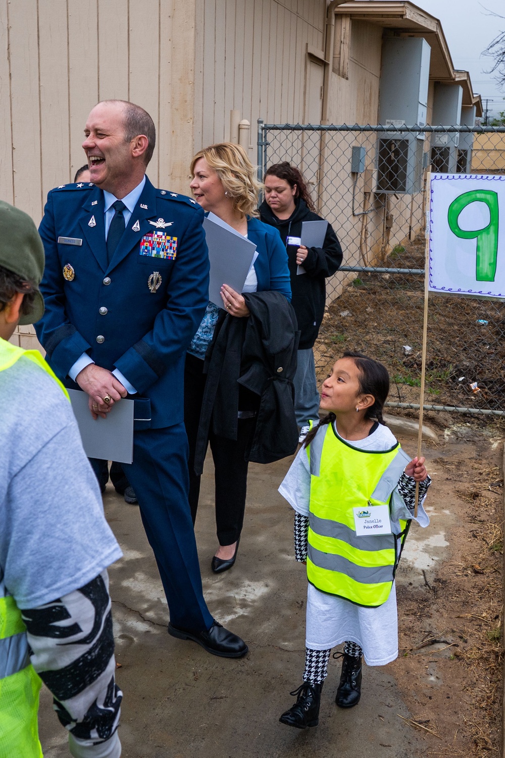 Schiess returns to Valley Elementary, inspires next generation