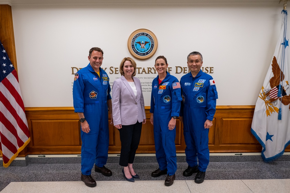 Secretary Hicks meets with Astronauts and prospective astronauts