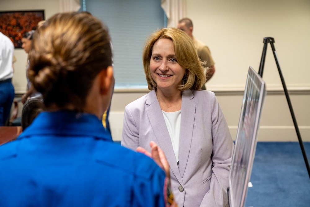 Secretary Hicks meets with Astronauts and prospective astronauts