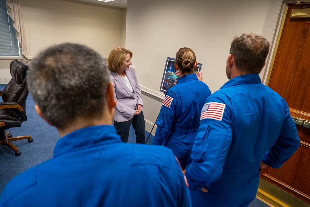 Secretary Hicks meets with Astronauts and prospective astronauts