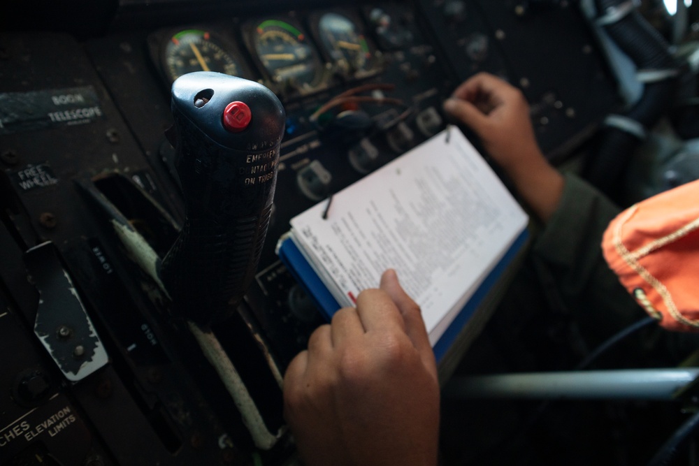 MacDill refuels the 93rd FS Makos over Florida