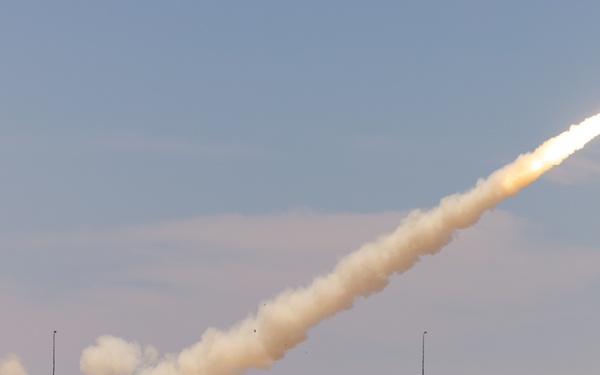 2/10 Marines fire HIMARS in Morocco