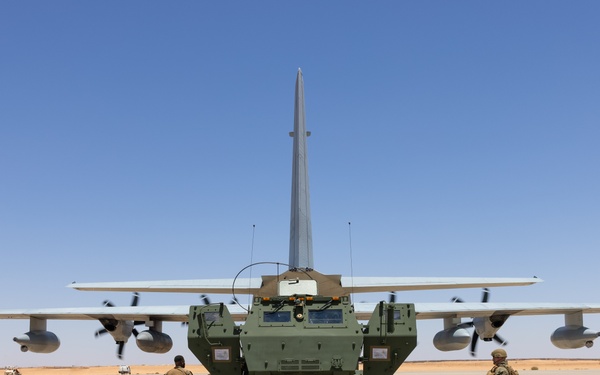 2/10 Marines fire HIMARS in Morocco