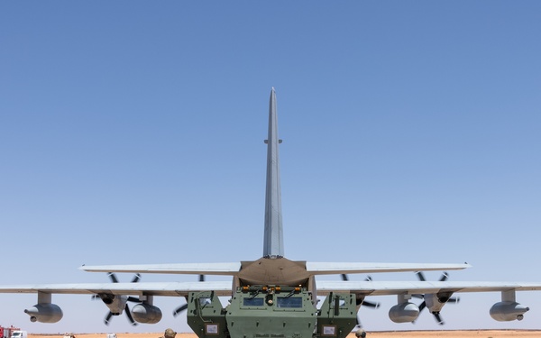 2/10 Marines fire HIMARS in Morocco