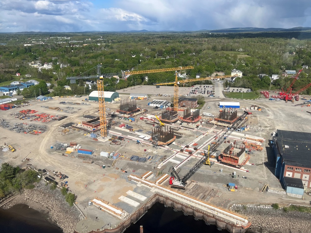 Monolith construction forges ahead with oversight of the OICC PNSY