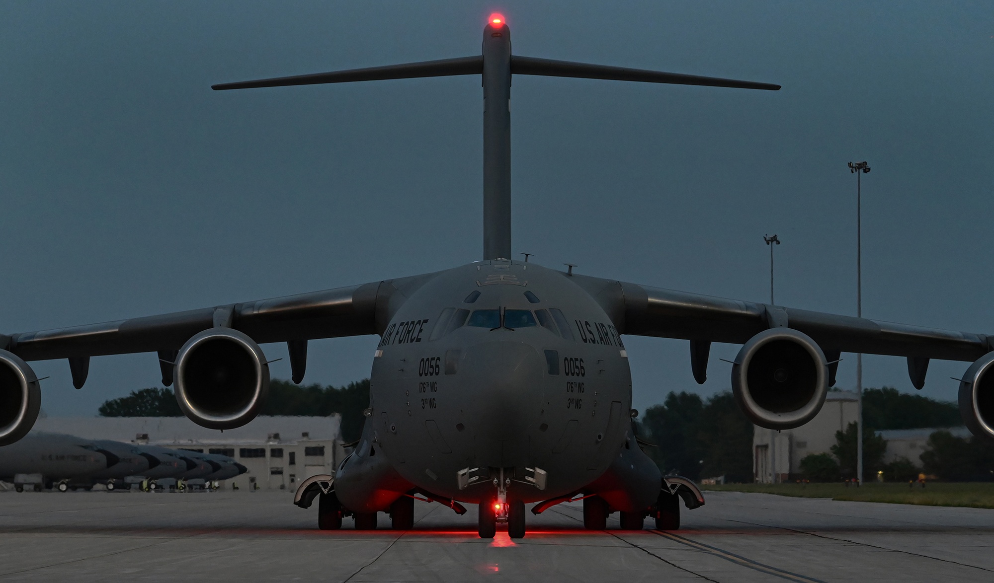 C-17 Globemaster III > Air Force > Fact Sheet Display