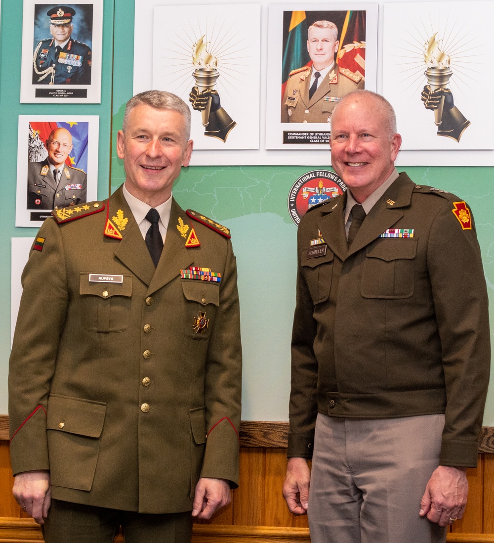 Lithuanian CHOD inducted into U.S. Army War College International Fellows Hall of Fame