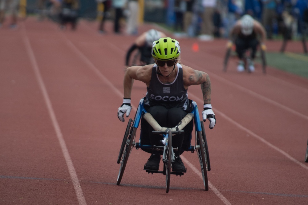 USSOCOM competes in track during the 2023 Warrior Games Challenge