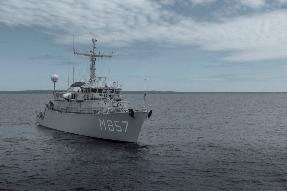 HNLMS Ships conduct Gunnery and Maneuvers during BALTOPS23