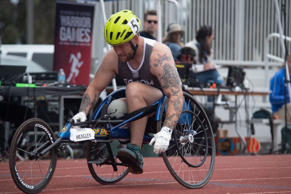 USSOCOM competes in track during the 2023 Warrior Games Challenge