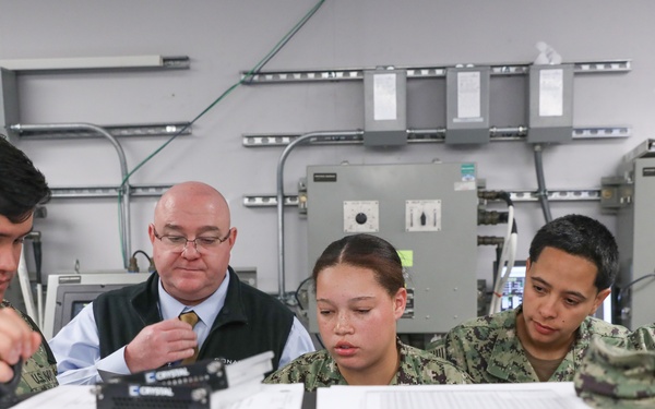 NSWCPD Hosts Steering and Propulsion Control System Physical Throttle Training Summit