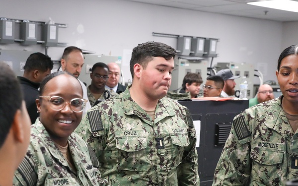 NSWCPD Hosts Steering and Propulsion Control System Physical Throttle Training Summit