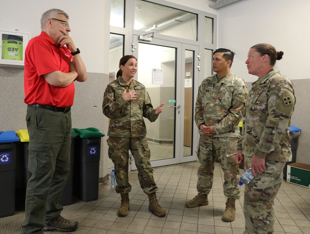 American Red Cross leaders meet with 4th Infantry Division in Boleslawiec