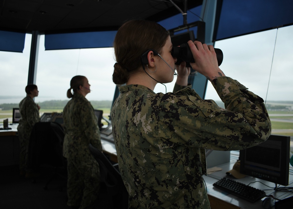 Pax Air Traffic Control Makes History with All-Women Air Traffic Control Crew