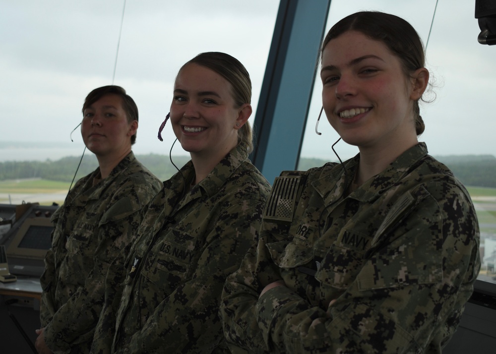 Pax Air Traffic Control Makes History with All-Women Air Traffic Control Crew