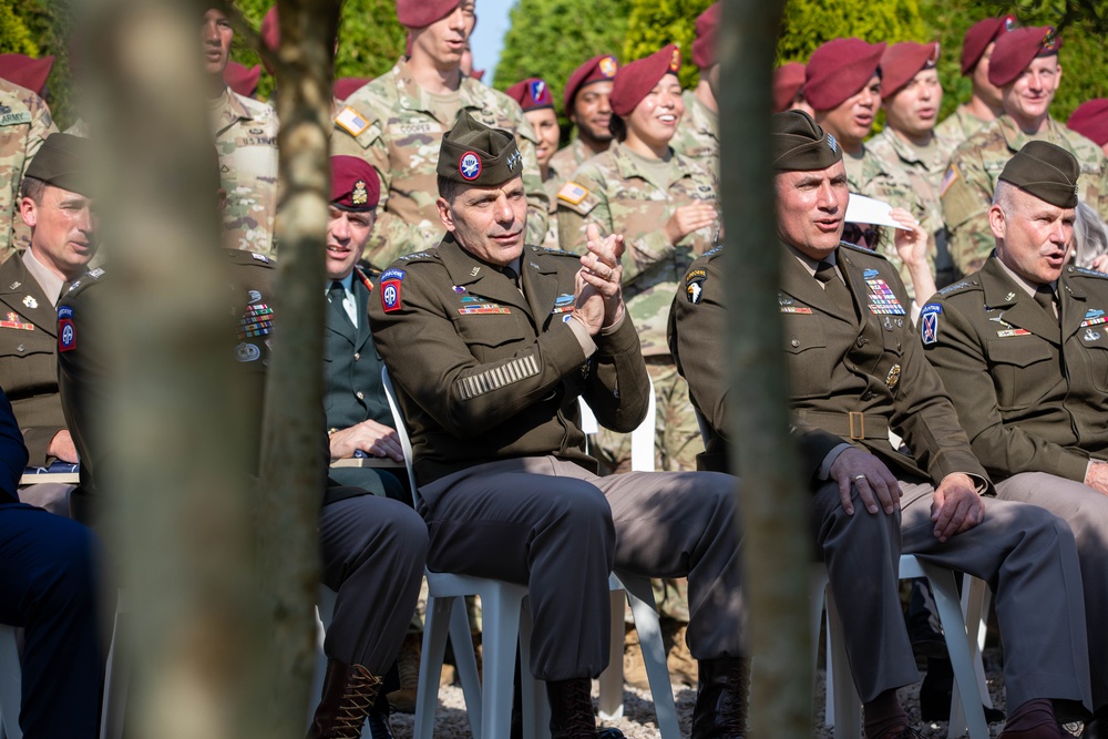 Eternal Heroes' Memorial Ceremony
