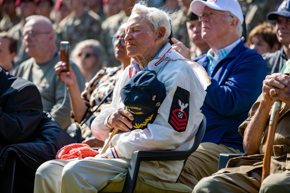Eternal Heroes' Memorial Ceremony