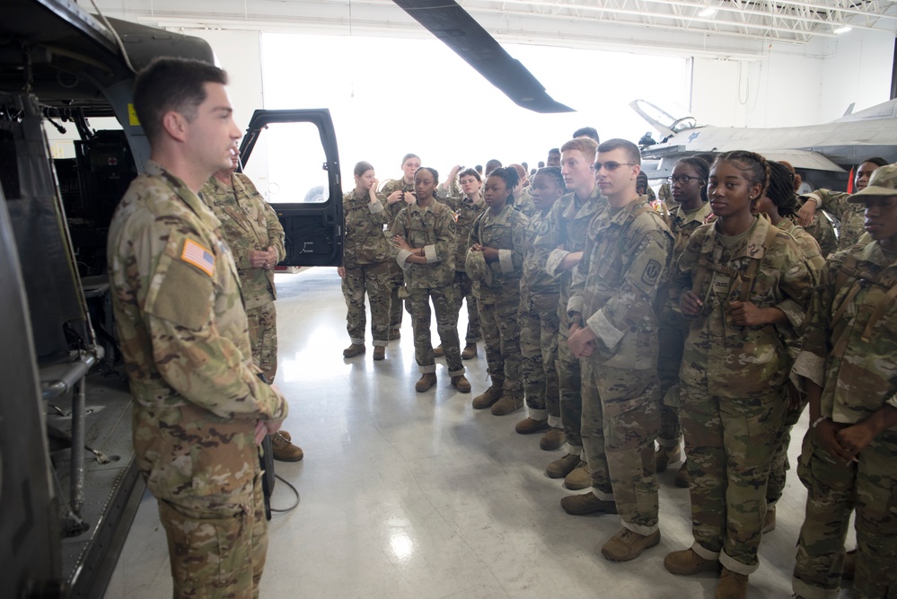SCNG cyber and aviation Soldiers host JROTC cadets during STEM engagement