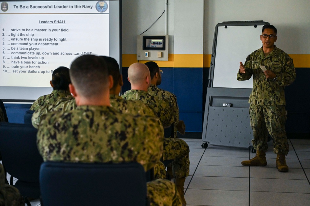 Sailor 360 hosts Leadership Development Training – Leadership versus Leaders