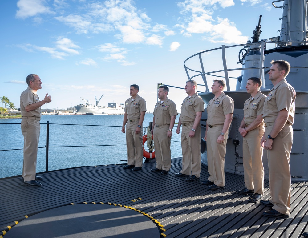 Submarine Command Course 76