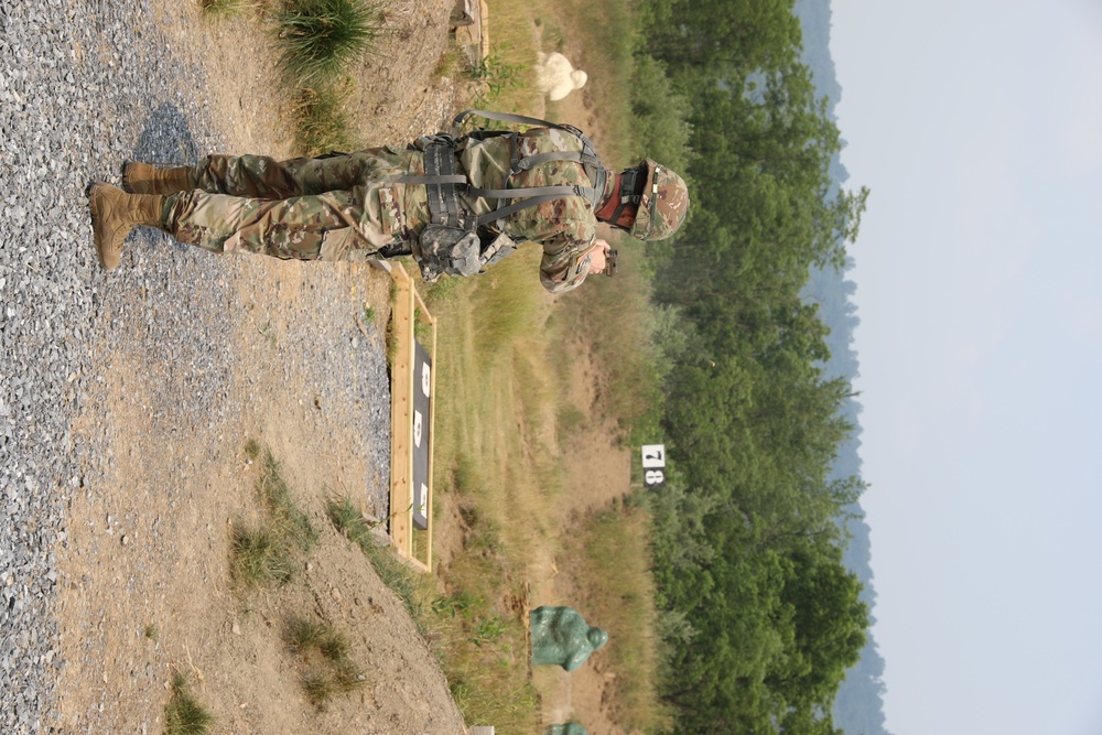 DVIDS - Images - M17 Pistol Qualification [Image 8 of 9]