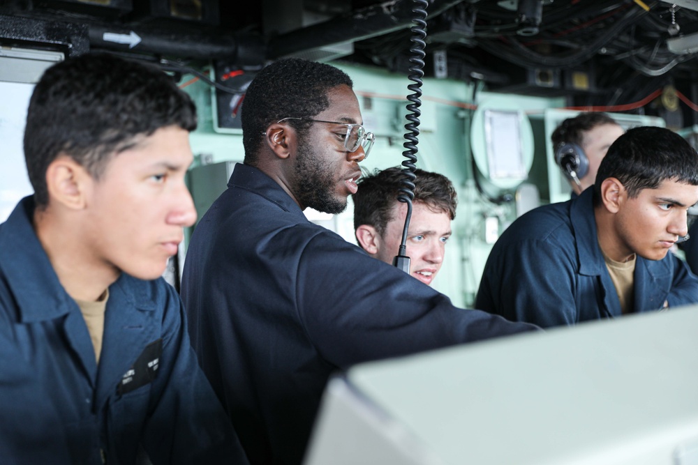 USS Carter Hall Conducts Replenishment-at-Sea