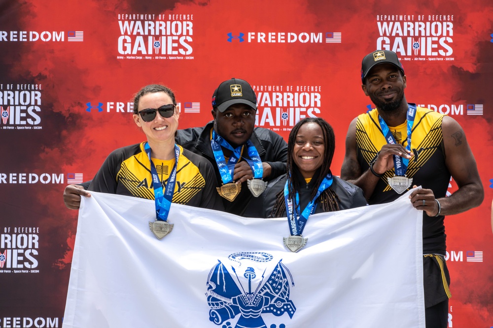 DVIDS - Images - 2023 DOD Warrior Games – Rowing Awards [Image 6 of 7]