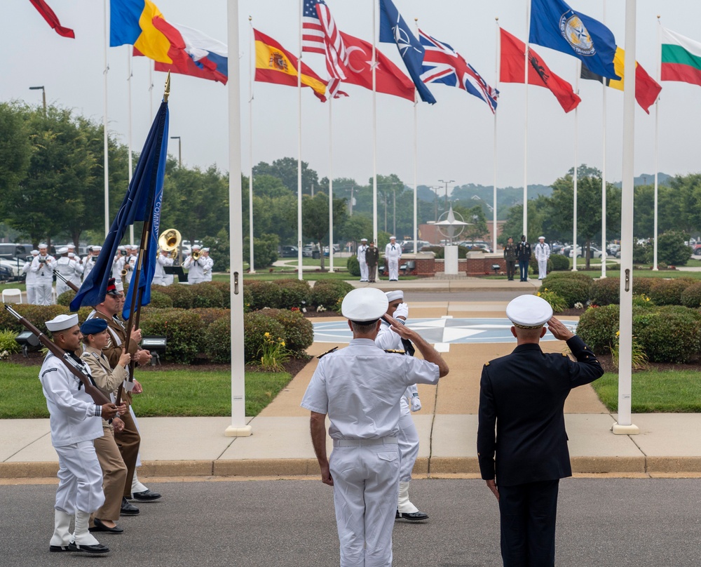 Thunderbirds soar in commemorative flyover at NATO HQ SACT
